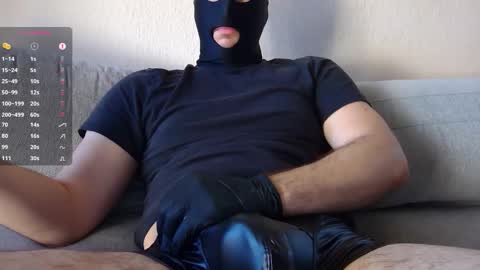 Snapshot of hungking10xl chatting on November 2025 09:09:01 AM hungking10xl online show from November 2025 09:09:01 AM