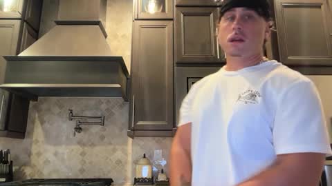 hungkingg22 online show from October 2025 03:51:02 PM