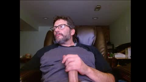 Snapshot of hunglonelyguy chatting on November 2025 03:06:01 AM LonelyGuy online show from November 2025 03:06:01 AM