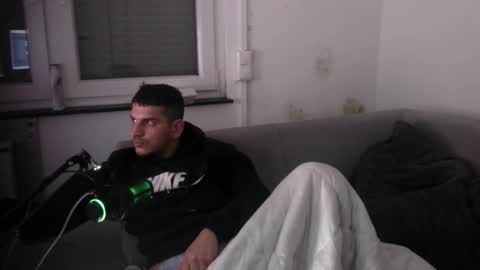 LittleDevilXo1999 online show from December 2025 11:32:01 PM