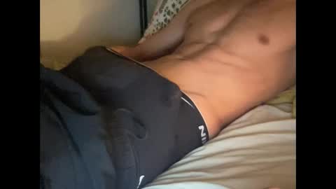 hungtwink online show from April 2026 11:40:02 PM