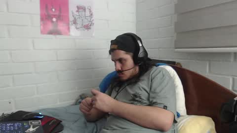 Snapshot of hungweeb chatting on February 2025 04:31:01 AM Rod online show from February 2025 04:31:01 AM