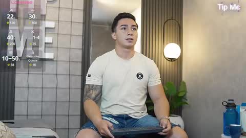 hunk_ryan online show from February 2025 12:23:02 PM