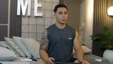 hunk_ryan online show from March 2025 02:53:02 PM