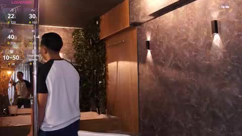 hunk_ryan online show from November 2025 12:18:01 PM