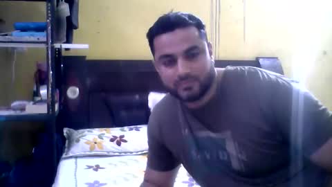 hunkster102 online show from April 2026 02:23:02 PM