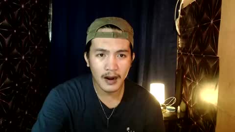 Snapshot of hunkylloyd chatting on December 2024 01:00:01 PM hunkylloyd online show from December 2024 01:00:01 PM