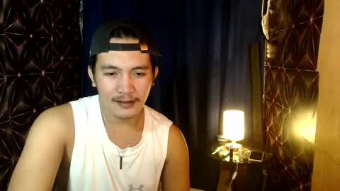 Snapshot of hunkylloyd chatting on December 2024 02:46:02 PM hunkylloyd online show from December 2024 02:46:02 PM