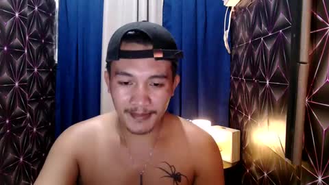 Snapshot of hunkylloyd chatting on December 2024 09:18:02 AM hunkylloyd online show from December 2024 09:18:02 AM