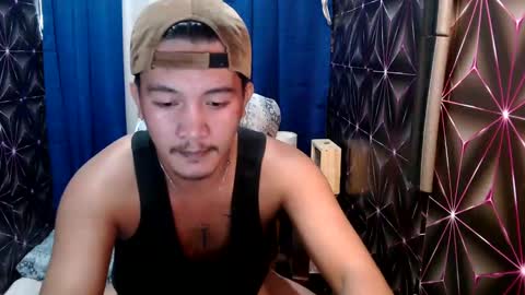 Snapshot of hunkylloyd chatting on December 2024 02:44:01 PM hunkylloyd online show from December 2024 02:44:01 PM