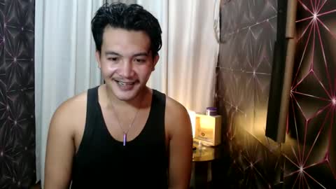 Snapshot of hunkylloyd chatting on January 2025 05:35:02 AM hunkylloyd online show from January 2025 05:35:02 AM