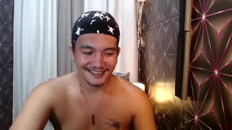 Snapshot of hunkylloyd chatting on January 2025 05:30:01 AM hunkylloyd online show from January 2025 05:30:01 AM
