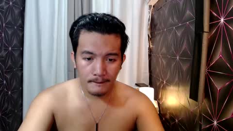 Snapshot of hunkylloyd chatting on January 2025 12:33:01 AM hunkylloyd online show from January 2025 12:33:01 AM