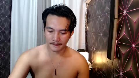 Snapshot of hunkylloyd chatting on February 2025 05:18:02 AM hunkylloyd online show from February 2025 05:18:02 AM