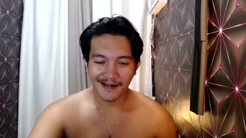 Snapshot of hunkylloyd chatting on February 2025 09:50:02 PM hunkylloyd online show from February 2025 09:50:02 PM