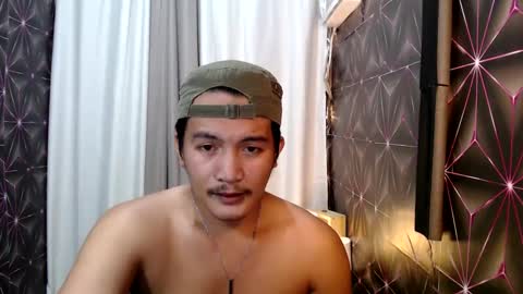 Snapshot of hunkylloyd chatting on February 2025 01:59:01 PM hunkylloyd online show from February 2025 01:59:01 PM