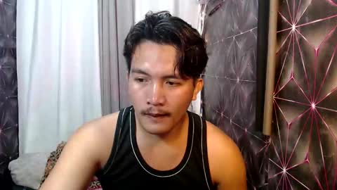 Snapshot of hunkylloyd chatting on September 2025 04:23:01 AM hunkylloyd online show from September 2025 04:23:01 AM