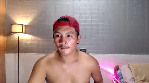 hunkylloyd online show from March 2026 04:51:02 AM