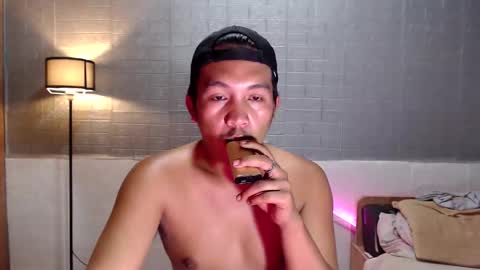 hunkylloyd online show from March 2026 05:55:02 AM