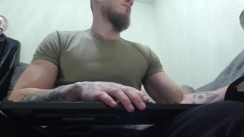 Snapshot of hunkytime chatting on September 2025 05:50:01 AM I AM NOT A DIRECTOR I AM THE BOSS KINGDADDYSIRSTR8ALPHAMASTER online show from September 2025 05:50:01 AM