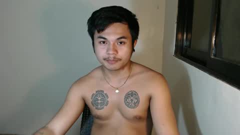 Snapshot of hunkyzeus chatting on January 2025 12:16:02 PM hunkyzeus online show from January 2025 12:16:02 PM