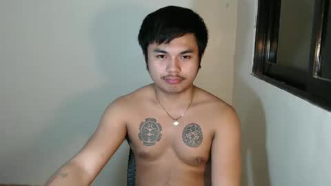 Snapshot of hunkyzeus chatting on January 2025 08:00:01 PM hunkyzeus online show from January 2025 08:00:01 PM