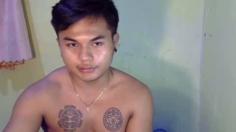 Snapshot of hunkyzeus chatting on October 2025 10:45:01 AM hunkyzeus online show from October 2025 10:45:01 AM