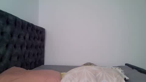 Snapshot of hunnytease chatting on November 2025 12:32:01 AM hunny online show from November 2025 12:32:01 AM