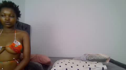 Snapshot of hunnytease chatting on November 2025 03:56:02 PM hunny online show from November 2025 03:56:02 PM