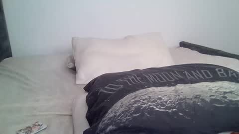 Snapshot of hunnytease chatting on December 2025 05:00:01 PM hunny online show from December 2025 05:00:01 PM