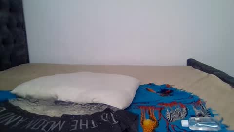 Snapshot of hunnytease chatting on December 2025 03:11:02 AM hunny online show from December 2025 03:11:02 AM