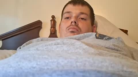 huntdog1221 online show from June 2026 05:56:02 PM