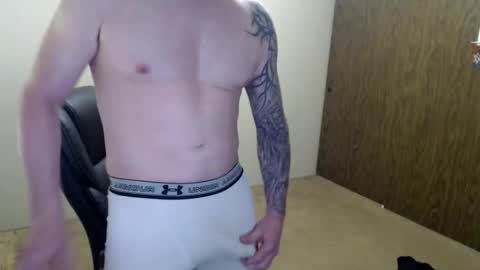 Snapshot of hunter_jayden7 chatting on April 2026 11:50:01 PM TypsyT7 online show from April 2026 11:50:01 PM