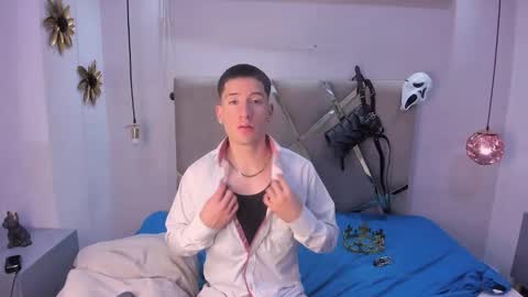 hunterheat_ online show from October 2025 11:42:02 AM