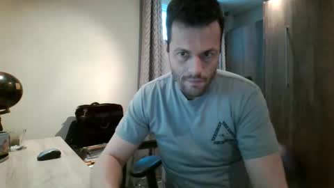 Snapshot of hurley7890 chatting on January 2025 08:40:01 PM hurley7890 online show from January 2025 08:40:01 PM