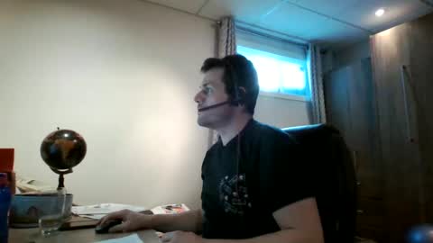 Snapshot of hurley7890 chatting on January 2025 07:53:02 PM hurley7890 online show from January 2025 07:53:02 PM
