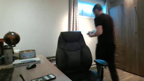 Snapshot of hurley7890 chatting on February 2025 05:46:02 PM hurley7890 online show from February 2025 05:46:02 PM