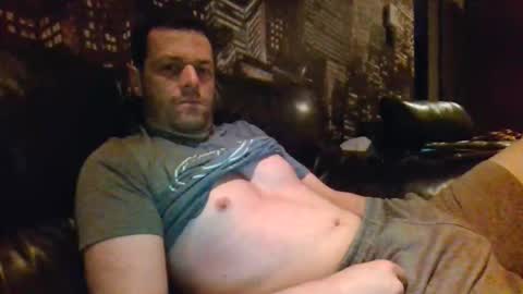 Snapshot of hurley7890 chatting on April 2026 02:01:01 AM hurley7890 online show from April 2026 02:01:01 AM