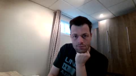 Snapshot of hurley7890 chatting on April 2026 12:58:02 PM hurley7890 online show from April 2026 12:58:02 PM