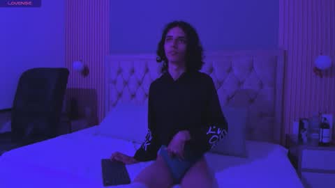 Snapshot of hxxyro chatting on March 2026 07:21:02 PM hxxyro online show from March 2026 07:21:02 PM