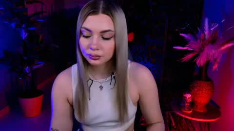 hyileyclark online show from June 2026 05:08:01 AM