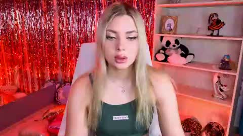 hyileyclark online show from June 2026 05:20:02 AM