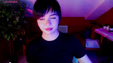 Snapshot of hypequeen_ chatting on September 2025 09:07:02 PM Julia online show from September 2025 09:07:02 PM