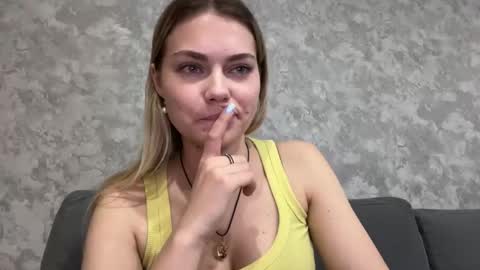 hypnosedesire online show from May 2026 06:02:02 PM