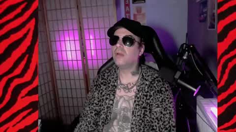 Snapshot of hypnosexray chatting on January 2025 03:42:01 PM Mistress Magenta online show from January 2025 03:42:01 PM