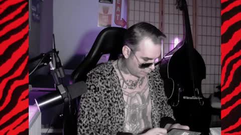 Snapshot of hypnosexray chatting on January 2025 09:02:02 AM Mistress Magenta online show from January 2025 09:02:02 AM