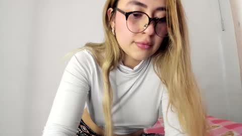 Hyun Joo online show from September 2025 07:58:02 PM