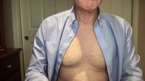 Snapshot of i8bgcq chatting on November 2025 05:57:01 PM The Talented Mr. DILFy online show from November 2025 05:57:01 PM