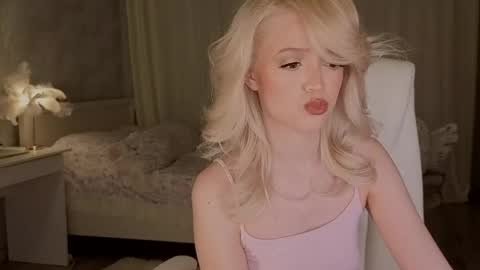 Joselle online show from April 2026 09:53:02 PM
