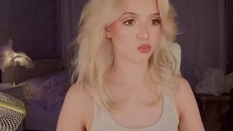 Joselle online show from May 2026 10:37:01 PM